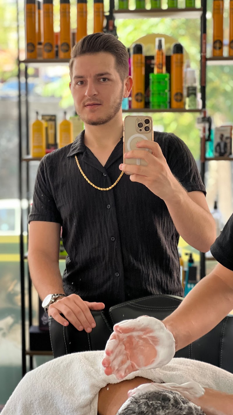 WhatsApp ile iletişim