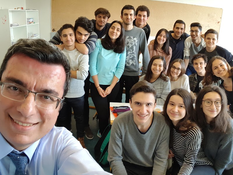 WhatsApp ile iletişim