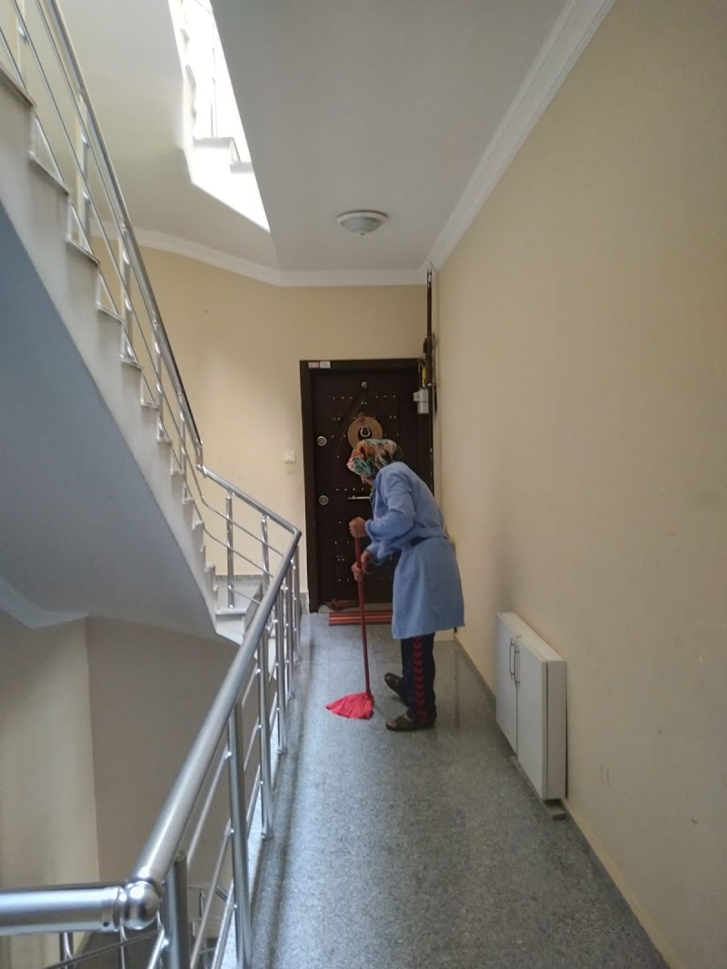 WhatsApp ile iletişim