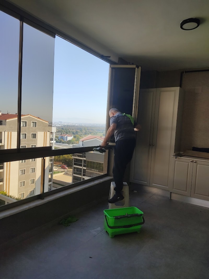 WhatsApp ile iletişim