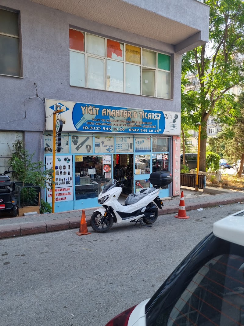 WhatsApp ile iletişim