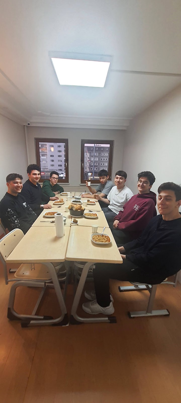 WhatsApp ile iletişim
