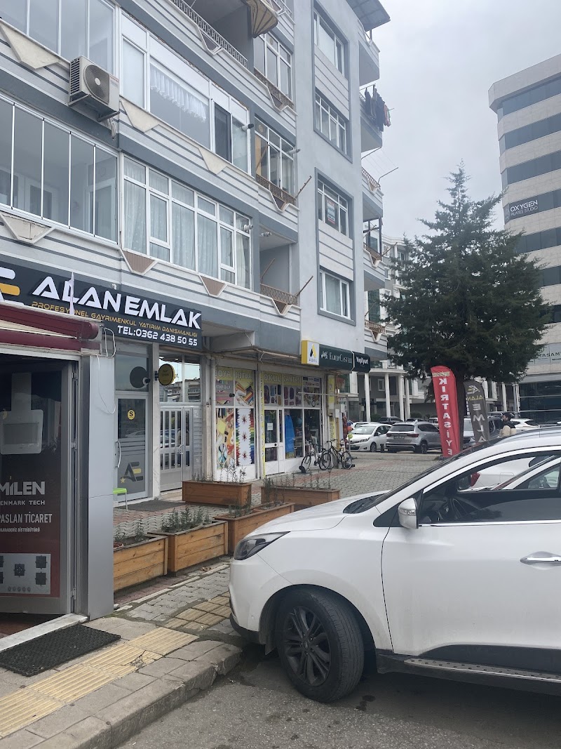 WhatsApp ile iletişim