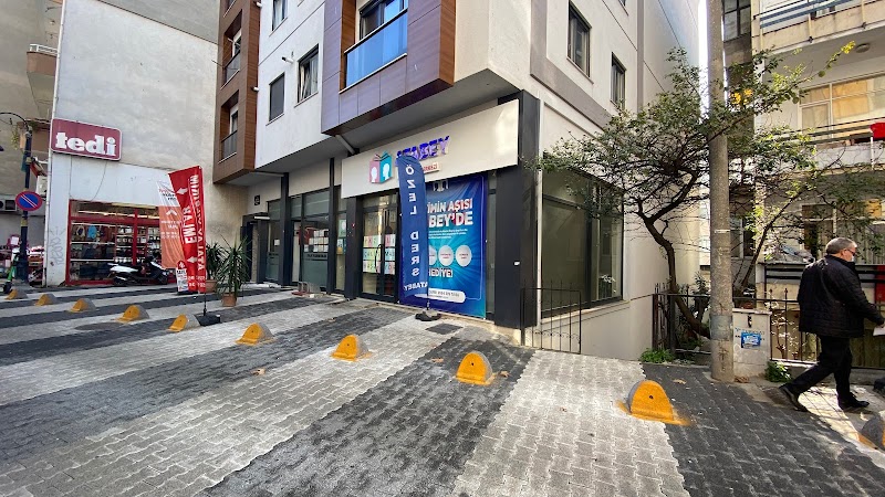 WhatsApp ile iletişim
