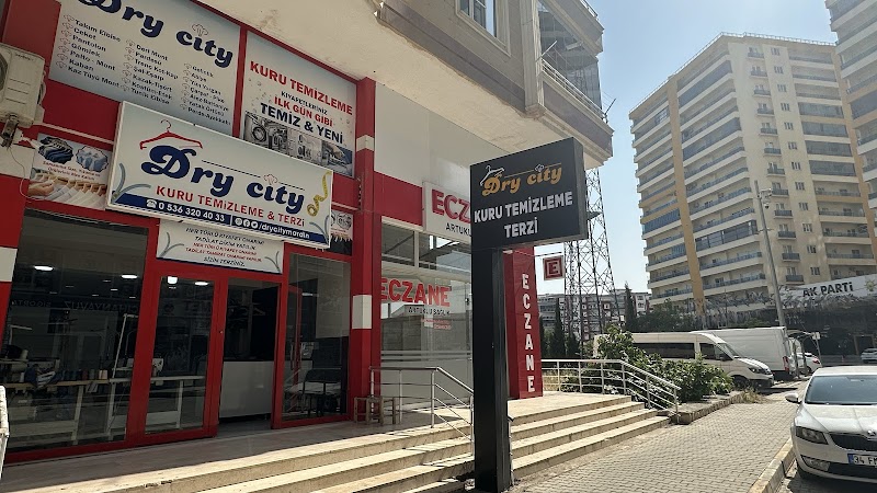 WhatsApp ile iletişim