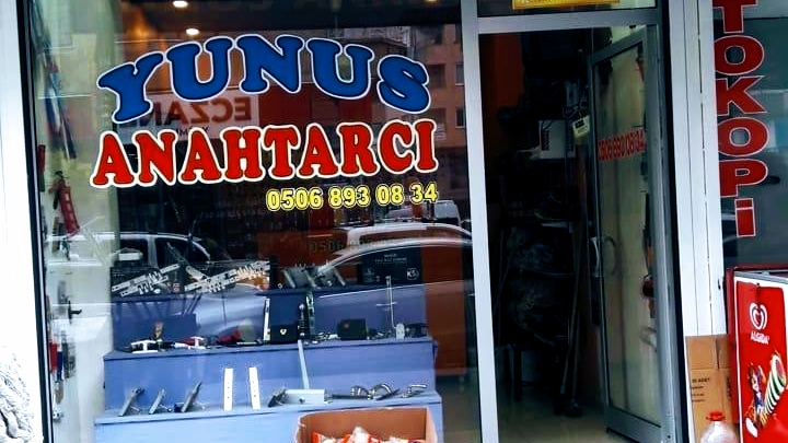 WhatsApp ile iletişim