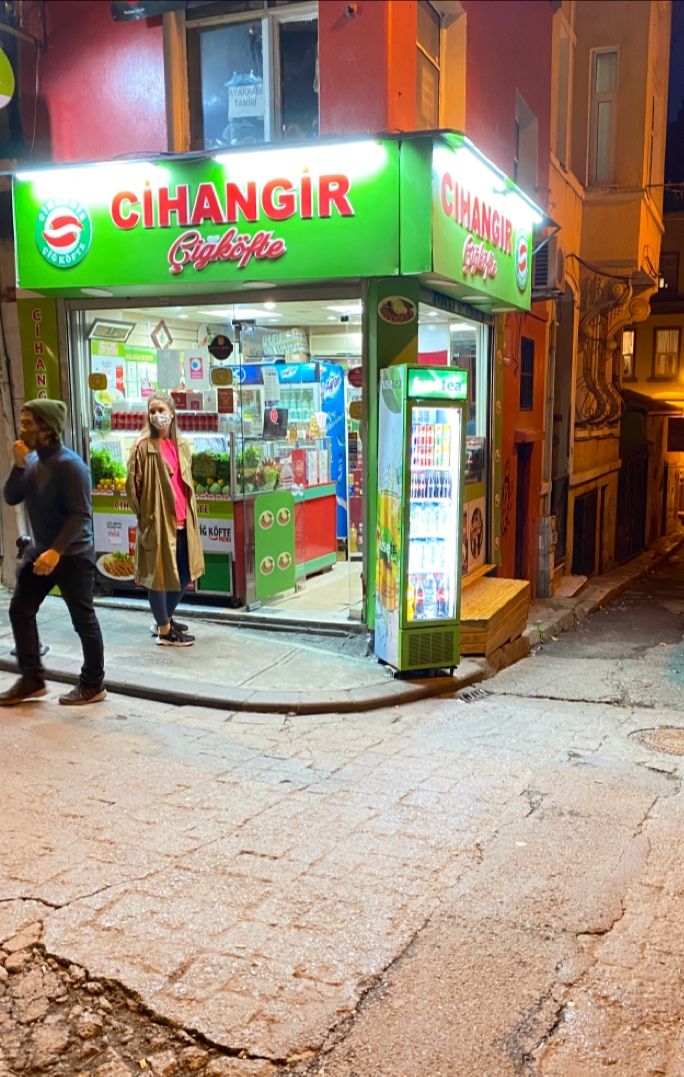 WhatsApp ile iletişim
