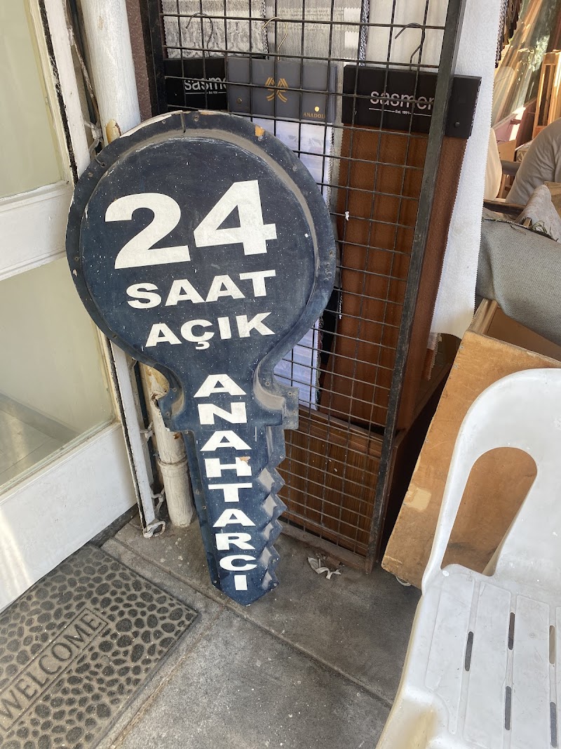WhatsApp ile iletişim