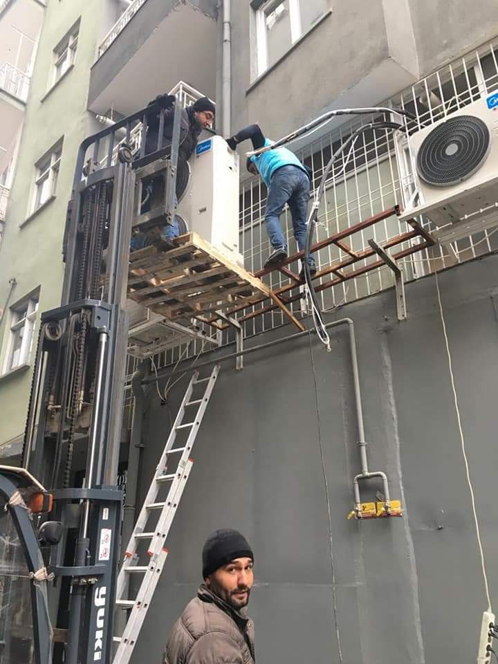 WhatsApp ile iletişim