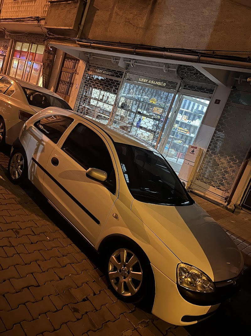 WhatsApp ile iletişim