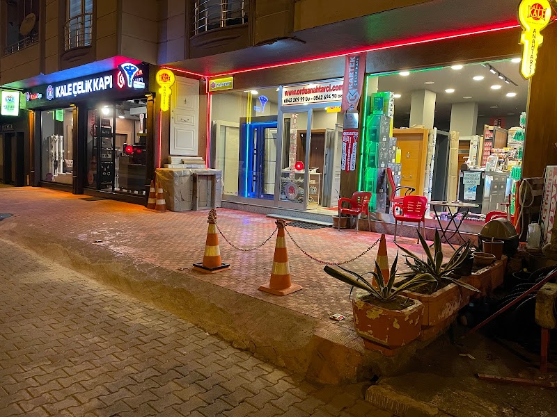 WhatsApp ile iletişim