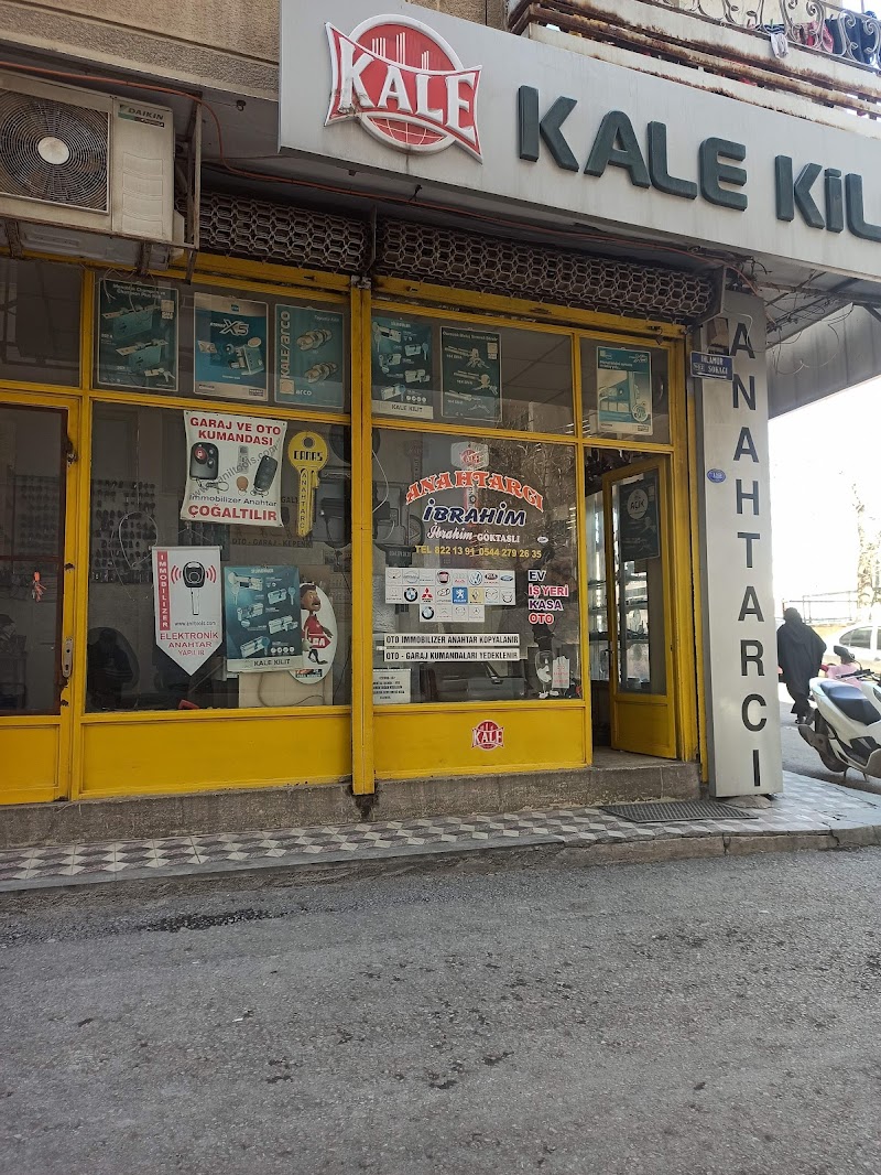 WhatsApp ile iletişim