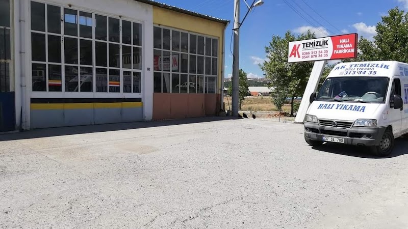 WhatsApp ile iletişim
