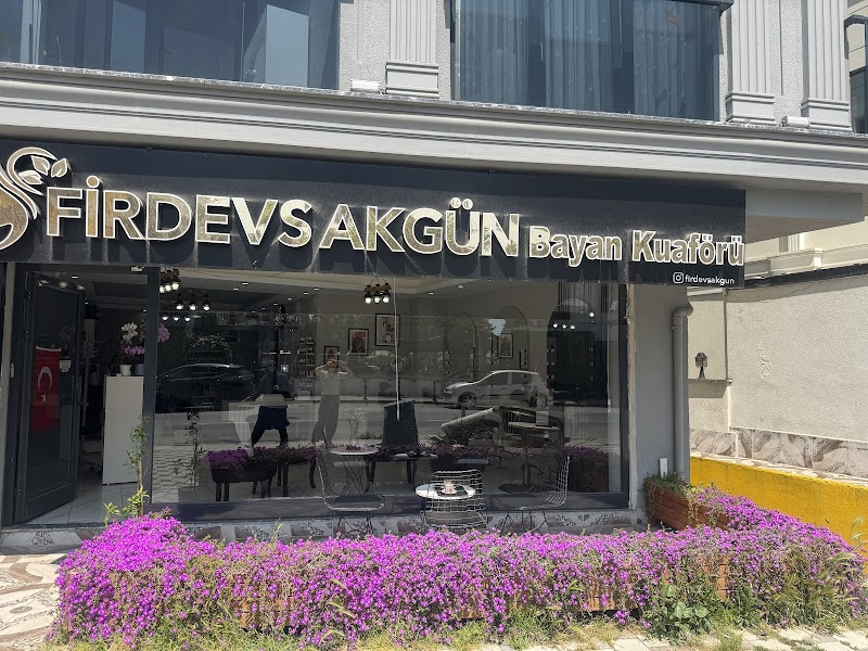 WhatsApp ile iletişim