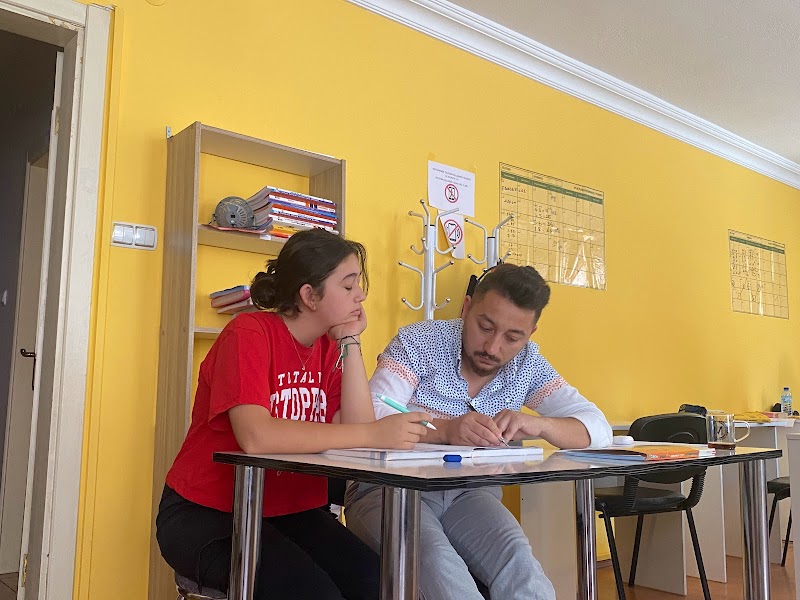 WhatsApp ile iletişim