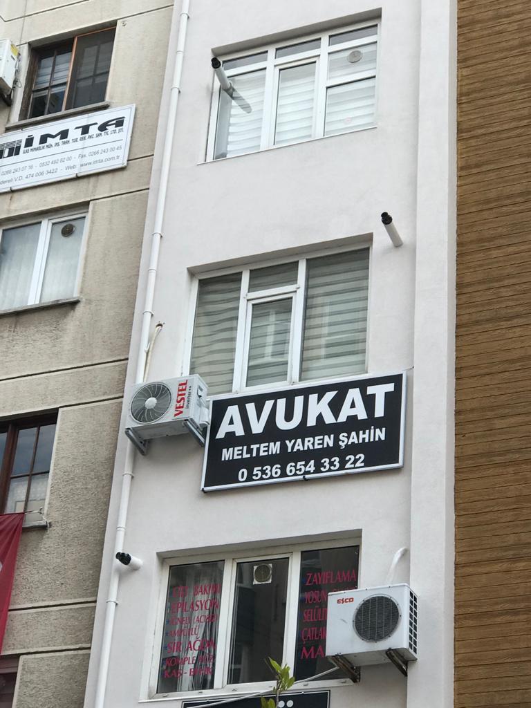 WhatsApp ile iletişim