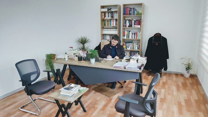 WhatsApp ile iletişim