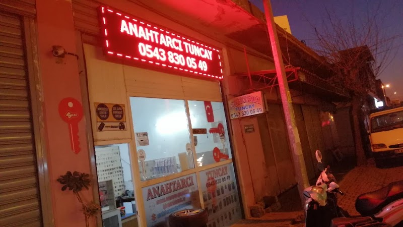 WhatsApp ile iletişim