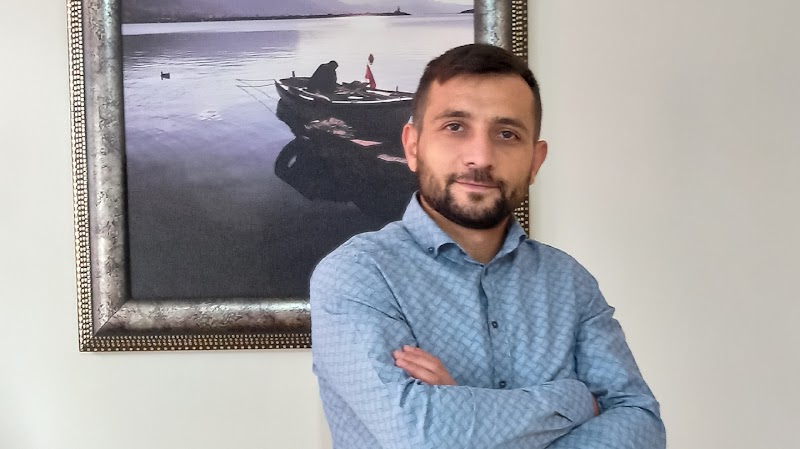 WhatsApp ile iletişim