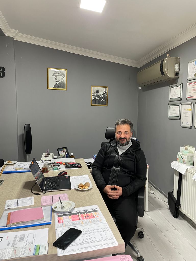 WhatsApp ile iletişim