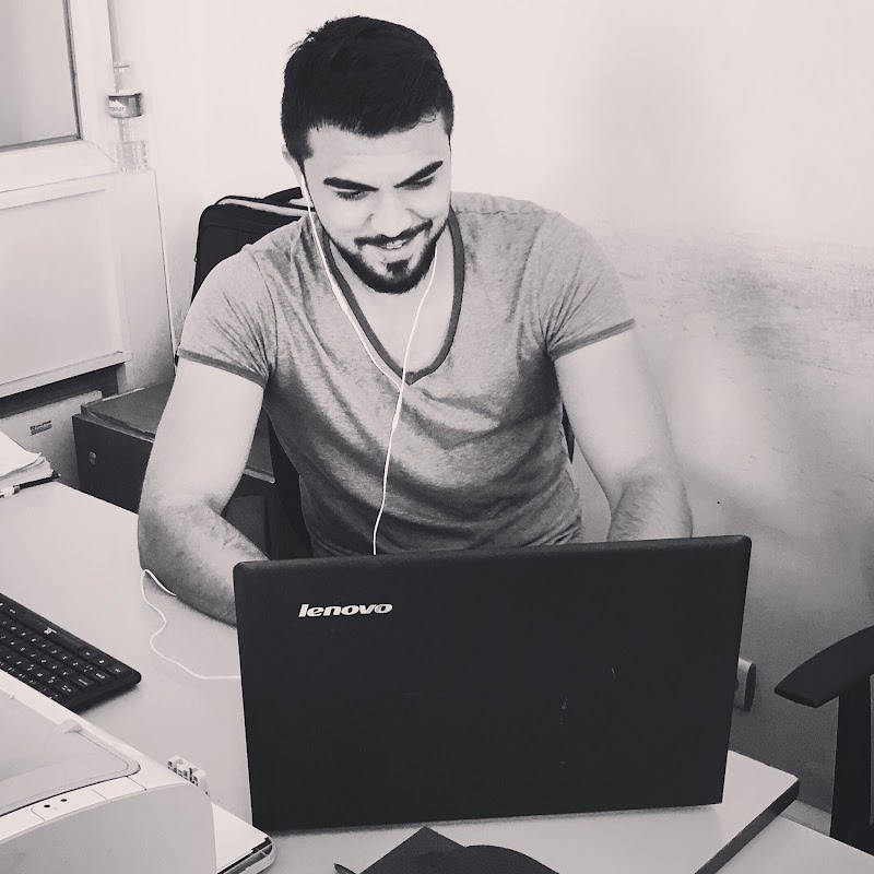 WhatsApp ile iletişim