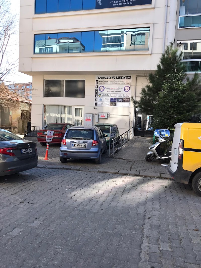 WhatsApp ile iletişim
